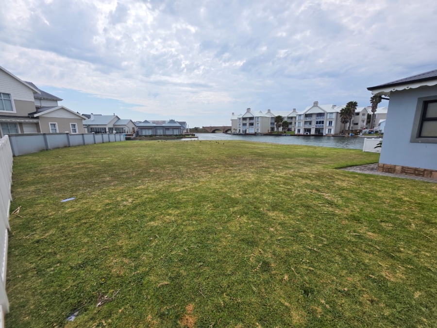 5 Bedroom Property for Sale in Marina Martinique Eastern Cape